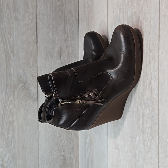 Ugg Australia Women 1009948 Ankle Leather Wedge Boots shoes sz 6.5 - Picture 1 of 11